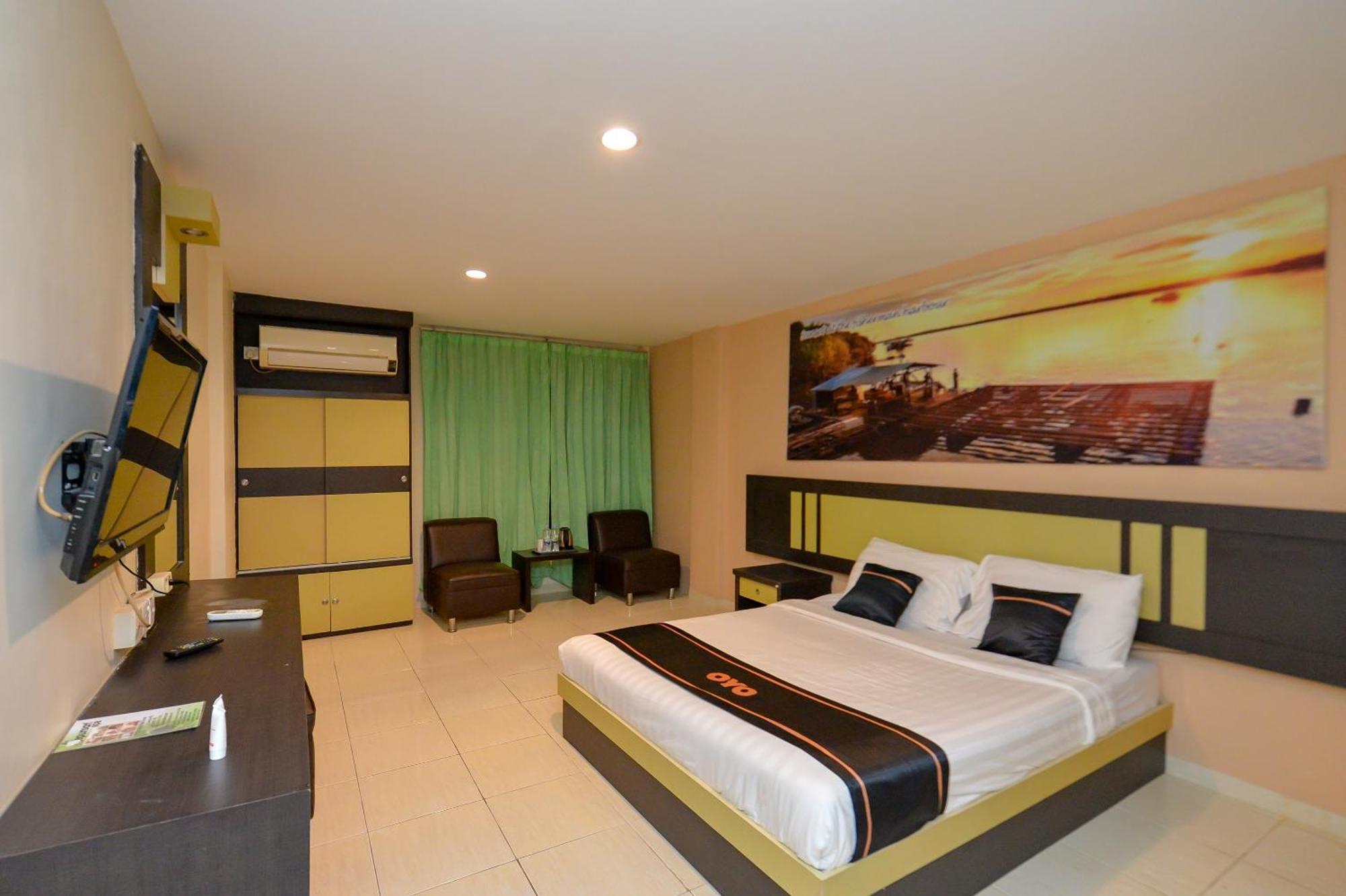 Oyo 2487 Sampurna Jaya Hotel Tanjung Pinang Exterior photo